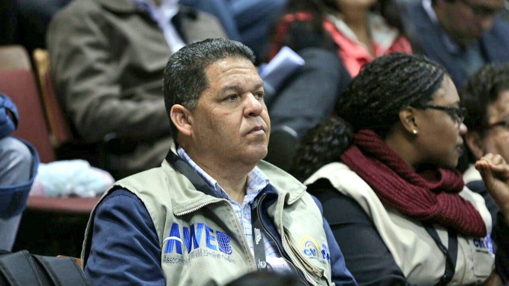 democracIAgroup's tweet photo. Inicia #ReconteoCNE desde el Coliseo Rumiñahui con presencia de delegados @35PAIS, veedores nacionales y Misiones de Observación en #Quito. https://t.co/ye27KAyV98