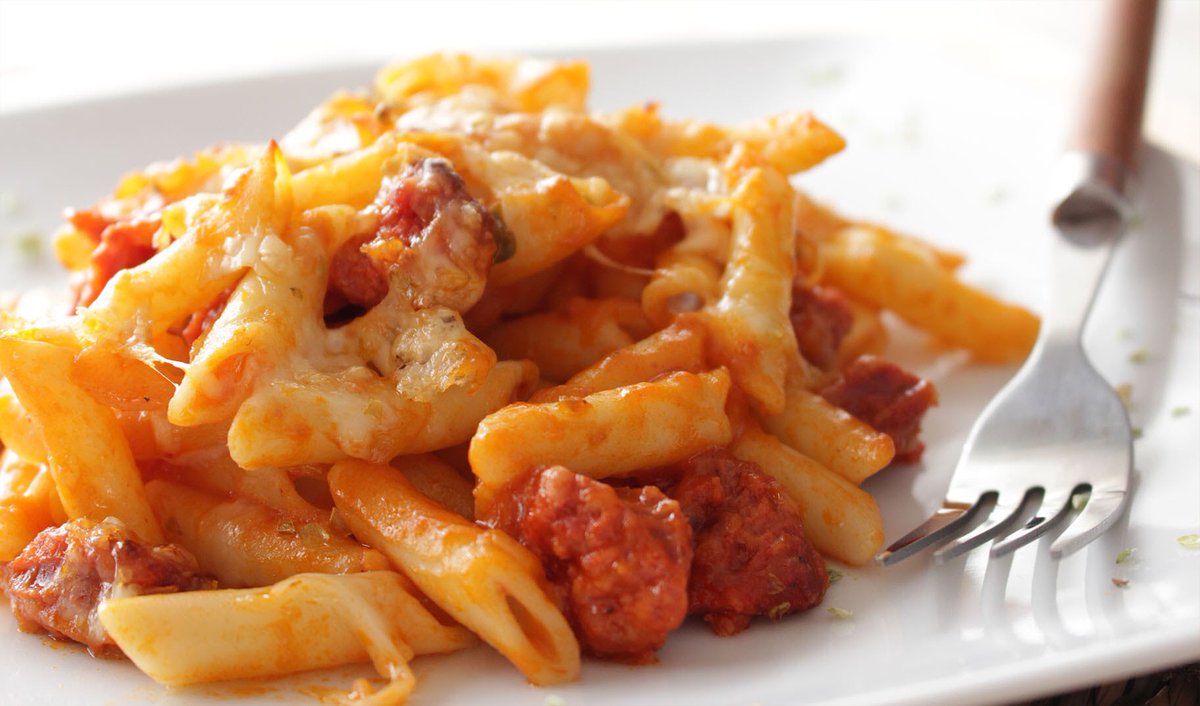 Los macarrones con chorizo son una de las cosas más maravillosas y reconfortantes del mundo. Stop a la gente guay q piensa q son de paletos