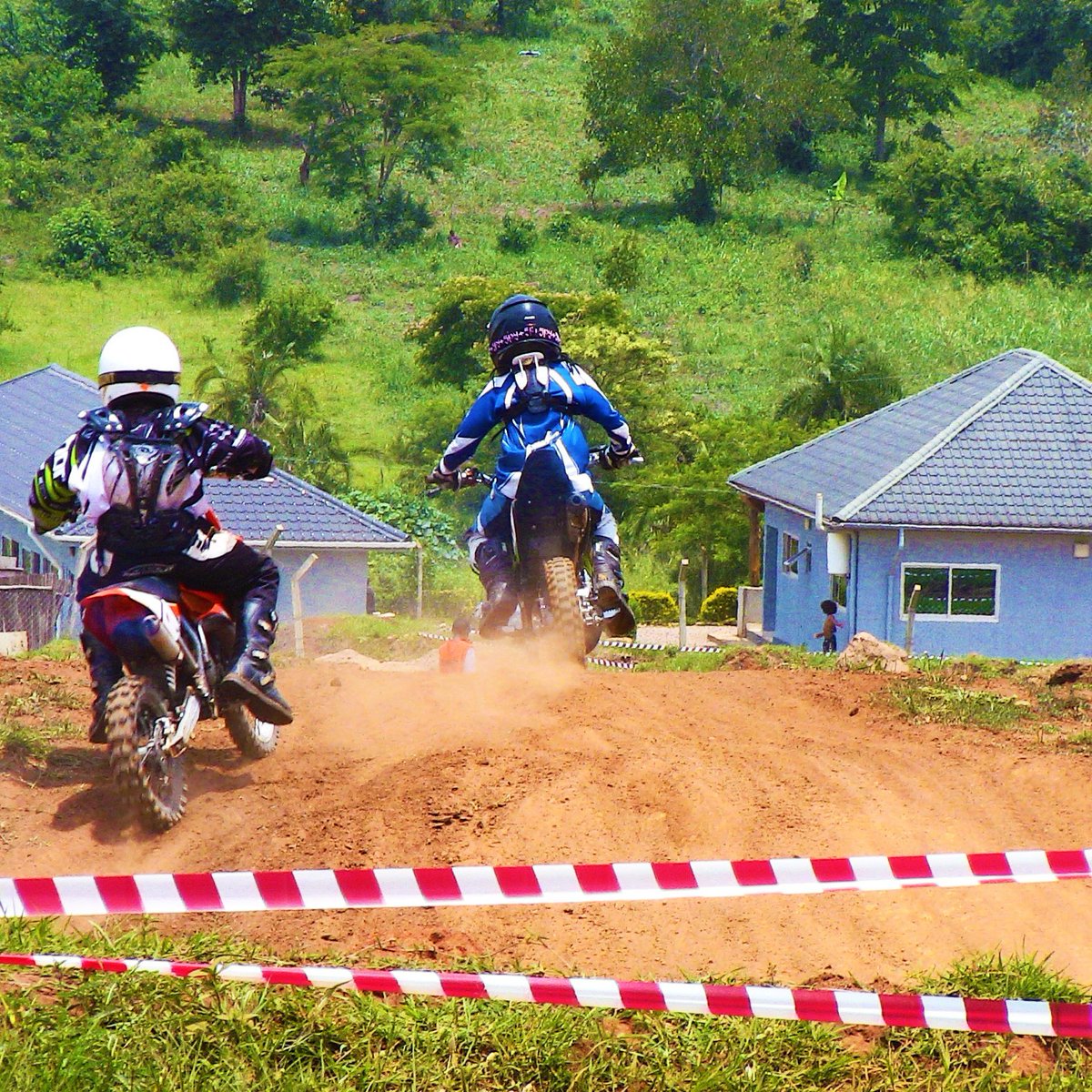 mxgroupuganda's tweet photo. #motoxuganda2017
#cac1 https://t.co/TCZhbY6RLk