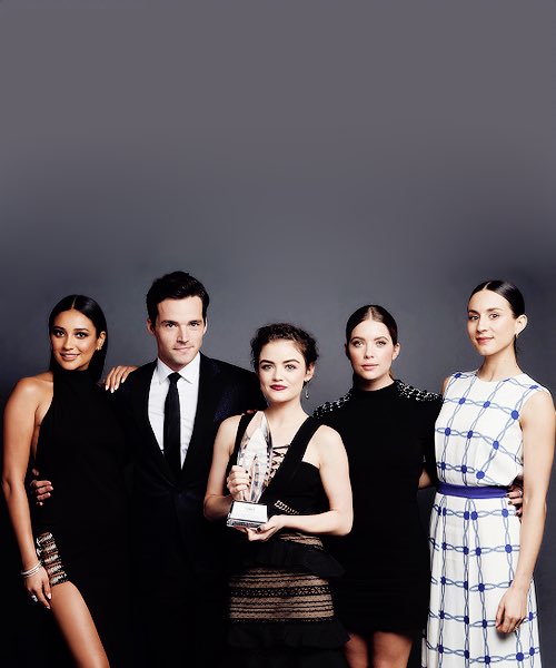 __starsgazing's tweet image. #pllisback ❤