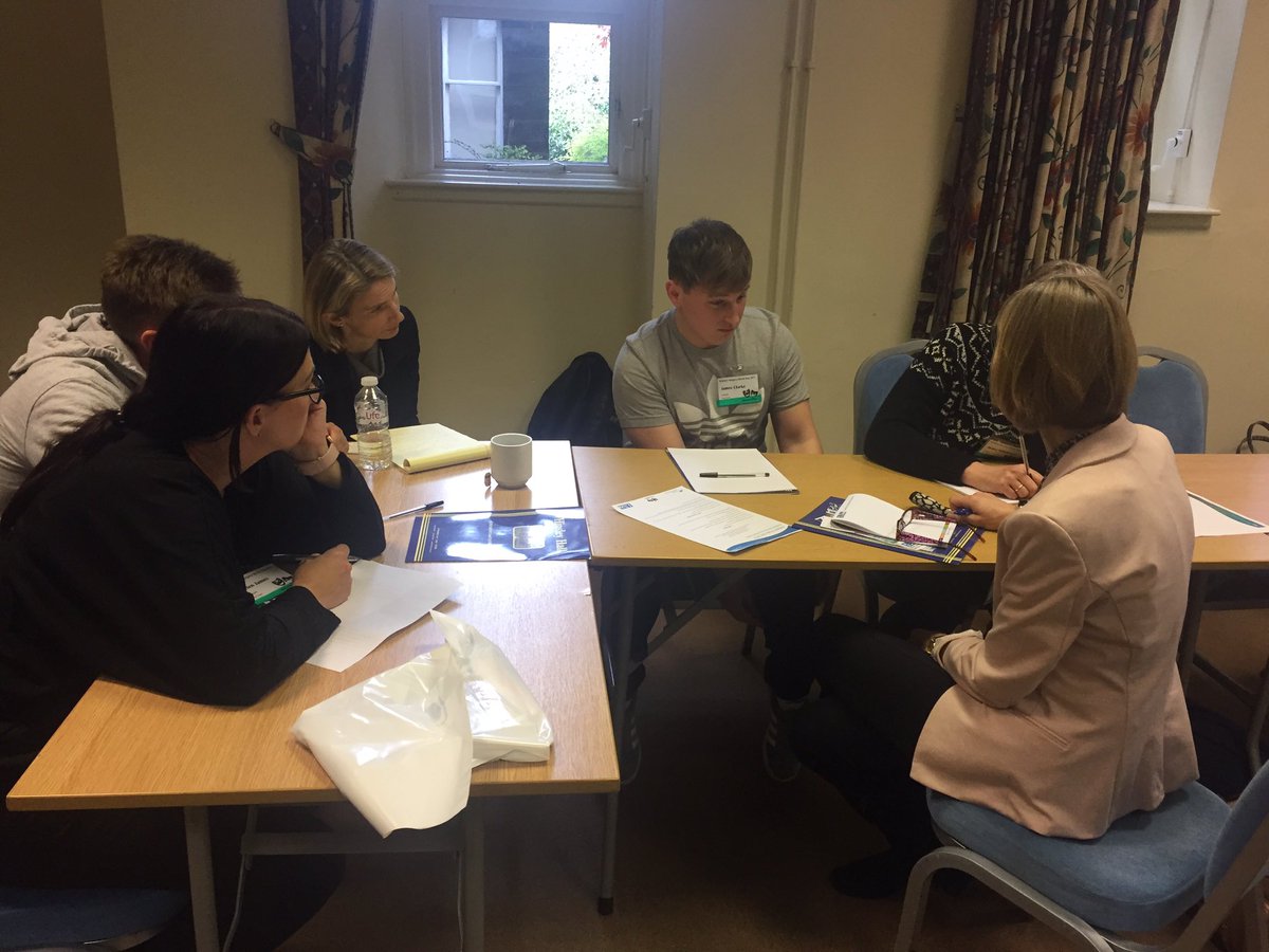 Mrs_Faithwaite's tweet photo. Group Discussions: Robotic Surgery @SaferSurgeryUK #weworkintheatre https://t.co/XOgCUQZkGa