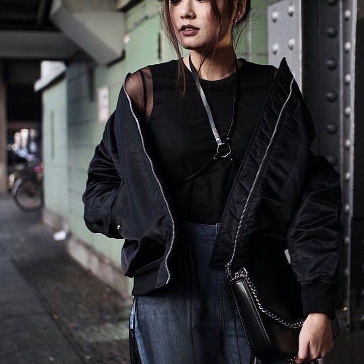 ArcaneGallery's tweet photo. #howtowearit #luxury #handmade #leather @thaonhile #dressplayful shop our @quiet_studio collections on … https://t.co/fFsP9UKOiQ https://t.co/b49i3gNcu2