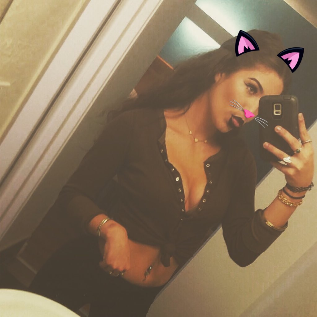 trippytabitha_'s tweet photo. meow 😽 https://t.co/mfdBXGuxtu