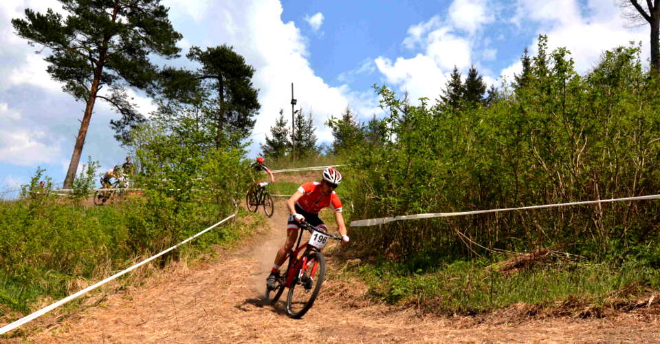 reishonger's tweet photo. Sportieve journalisten en bloggers gezocht:
https://t.co/pPmVsambQx Reis en accommodatie wordt vergoed! #polen #mtb @mediaworldcup https://t.co/VHCkBIoiiy