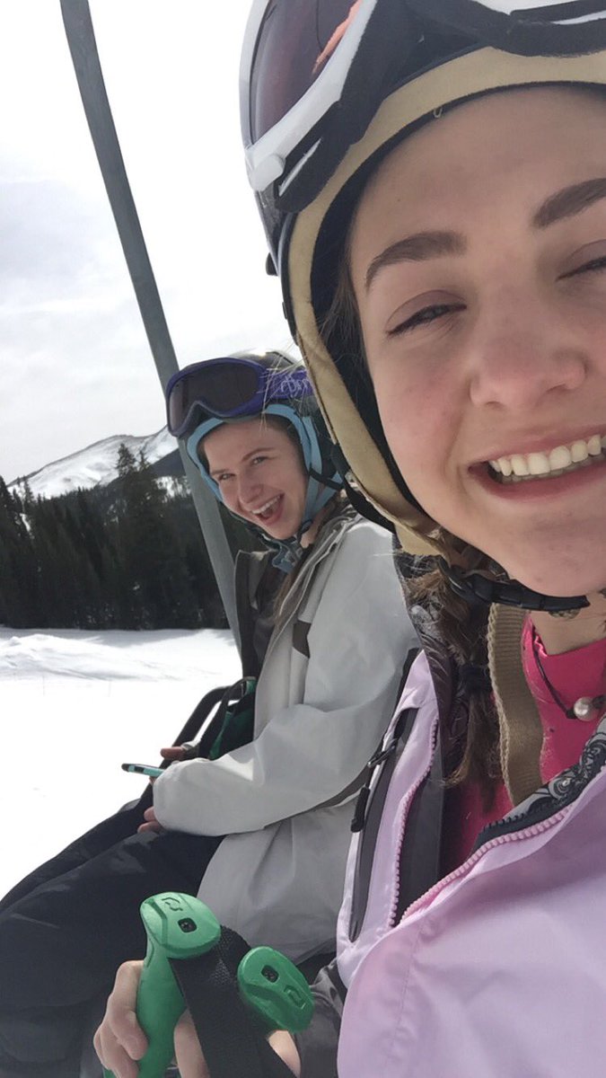 julia_rose44's tweet photo. HEY YALL ITS MY BEST FRIENDS 18TH BIRTHDAY!!!!!! I love you Katie!! Thanks for being a great friend 💙💙 @KatieSchmudee https://t.co/O7dZG17Z1M