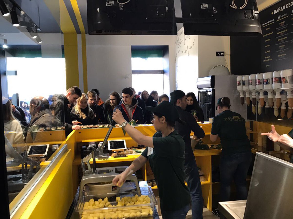 #freshfries in #Moscow with as partner Hegro! #fryer #patatoes #professionals