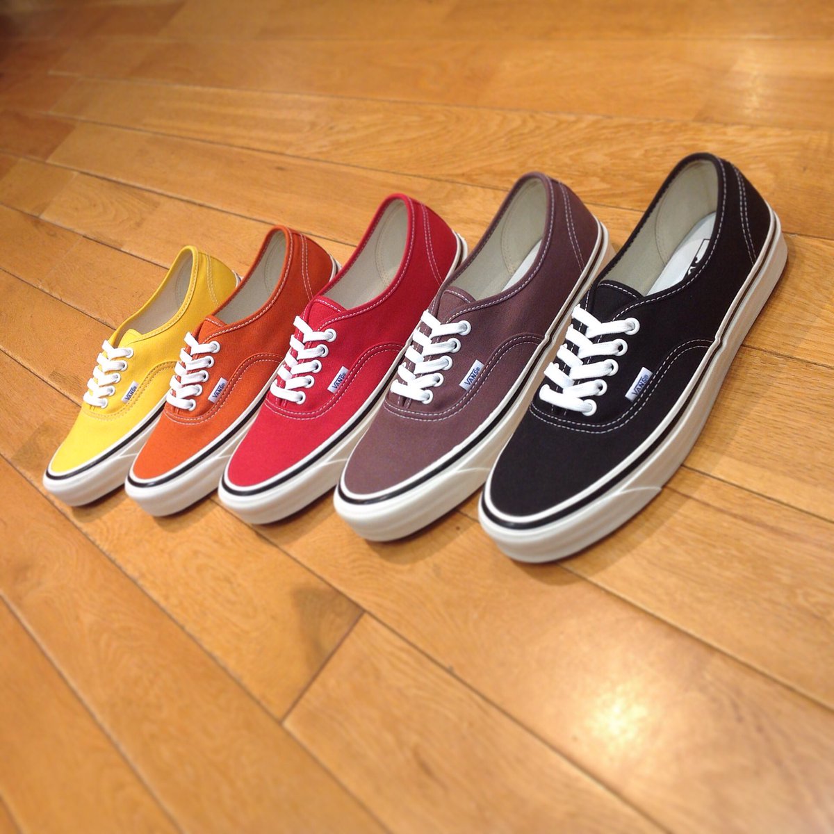 vans authentic 1966