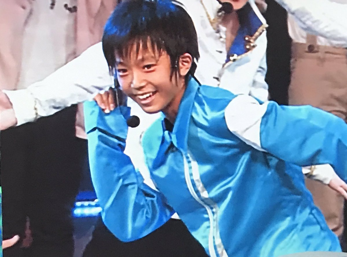 O Xrhsths みーれん Sto Twitter ショタな自担をかわいいかわいいしてたら4枚目で成長に殺されるシリーズ Tlに永瀬さん通りまーす 全部好きなんだけどね 4枚目特にやばいよね 見つめられてるよね 黙 永瀬廉好きだー O