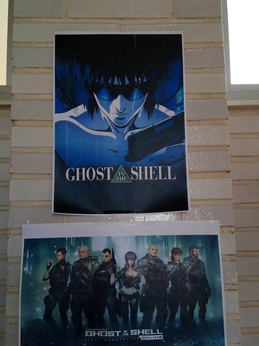 adri_unicornico's tweet photo. Nuevo póster, y como no de #EsGhostInTheShell de 1995 sin duda la película que me marco y me hizo enamorar me de la tecnología. #TecnoFriky https://t.co/5oyoEH1m5x