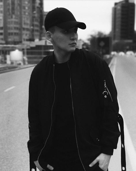 kulymshynaa's tweet photo. #AsSun 🌑 https://t.co/X7lt6vQilh