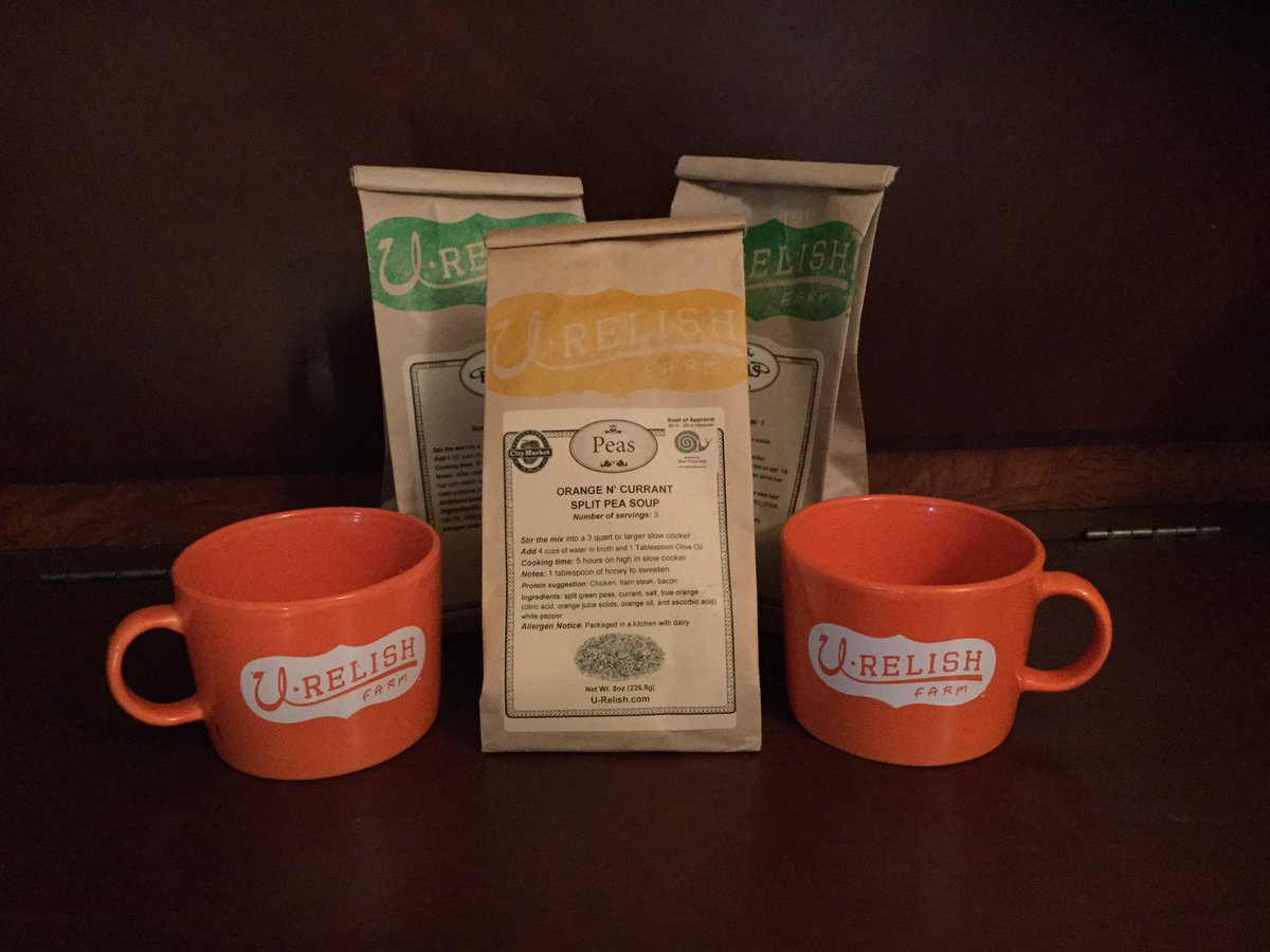 CaraDafforn's tweet photo. Finding my personal favorite @IndyCM and a #freshalert @Farmers_Mrkt https://t.co/jGEt45IeFP