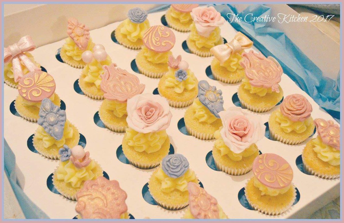 cr8ivekitchen's tweet photo. Mini cupcakes with hand modelled jewels and flowers.  Did you know- it can take up to an hour to make just 1 sugar rose?!
#weddingcupcakes https://t.co/ileDiyc2wb