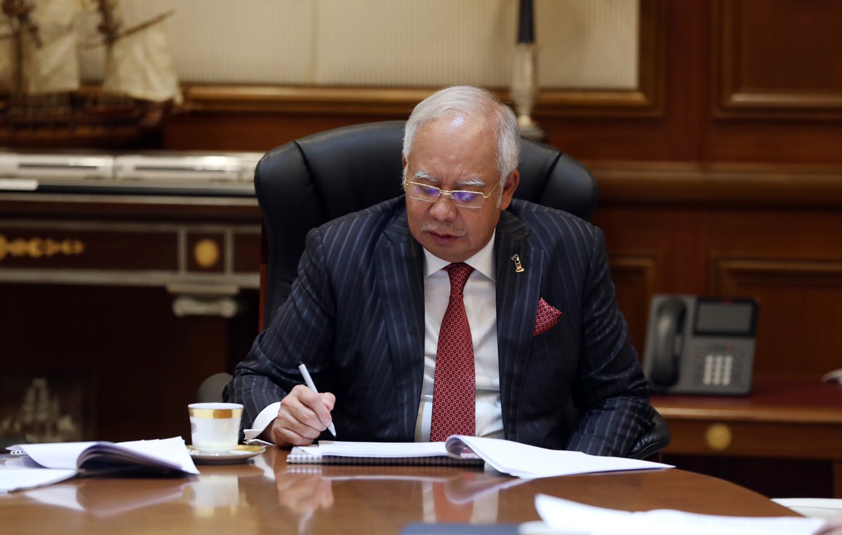 Bismillah. Persiapan terakhir sebelum pembentangan Transformasi Ekonomi Bumiputera 2.0. Nantikan pengumuman penting saya esok, Insya-Allah.