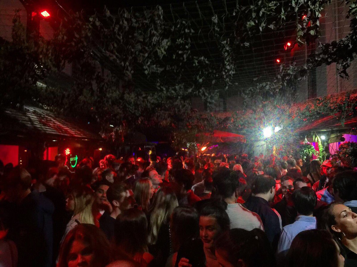 meatstop_'s tweet photo. Special scenes on Sunday for #TheSpringEdition @sugarhut
BIG UP all you party people bring the energy to the cobbles!
#FullCapacity
😎🔊💃🏼🎉🍹 https://t.co/CfnItjUzuk
