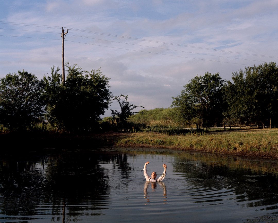 Andrew Williams miniurl.be/r-1dmd
#photography #reportage #lake #man