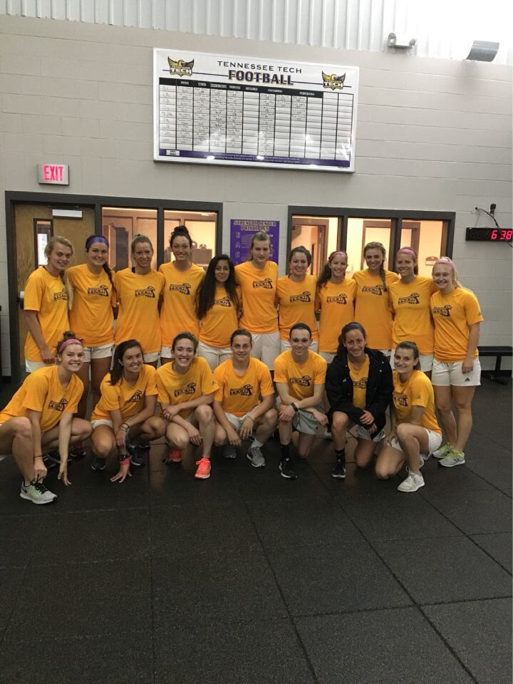 kenzie15brooke's tweet photo. @kenzie15brooke just call us "Jon survivors" https://t.co/jPBMdZ2MzH