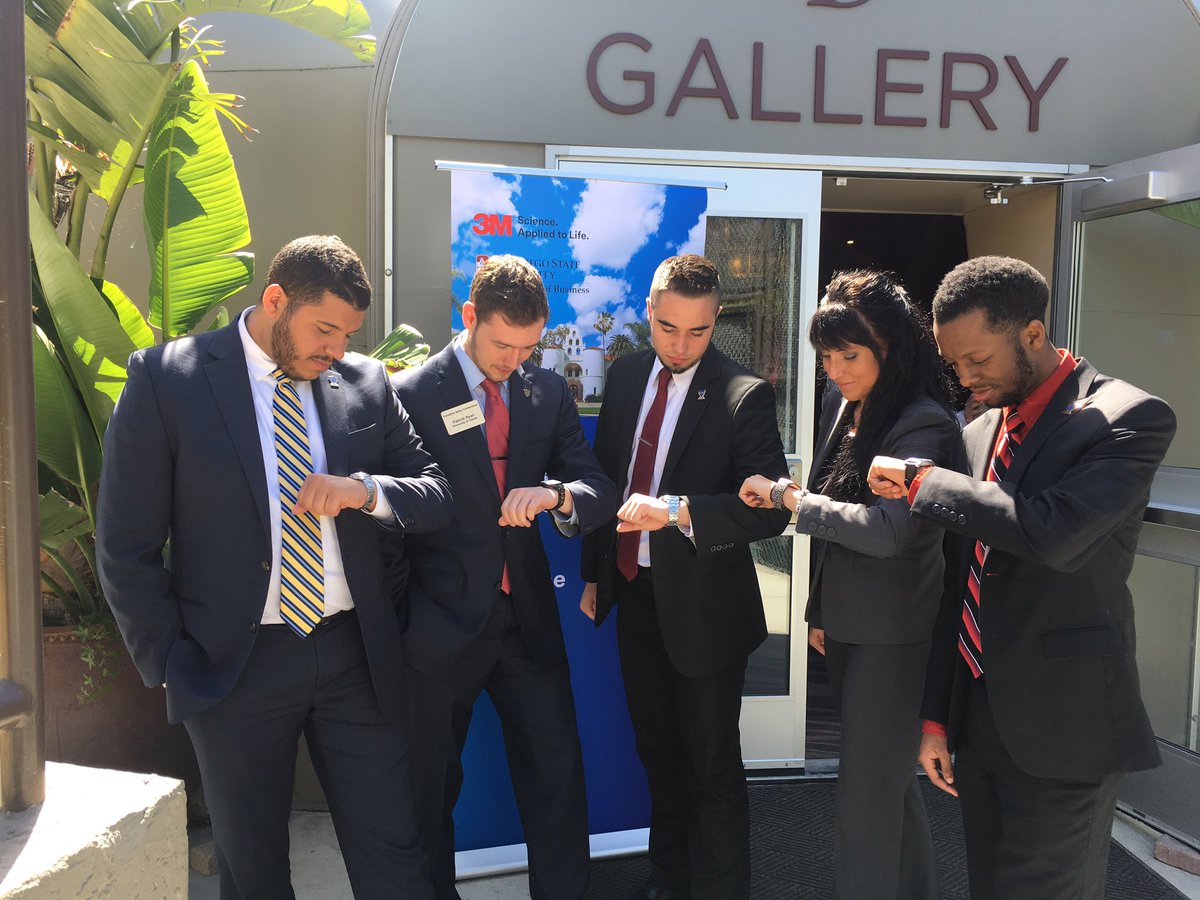 UToledoESSPS's tweet photo. Proud of our ESSPS students who represented us this past weekend at the 3M Frontline Sales Conference! #UTProSales #TimeIsMoney ⏳💸 https://t.co/tMxgx2HhlI