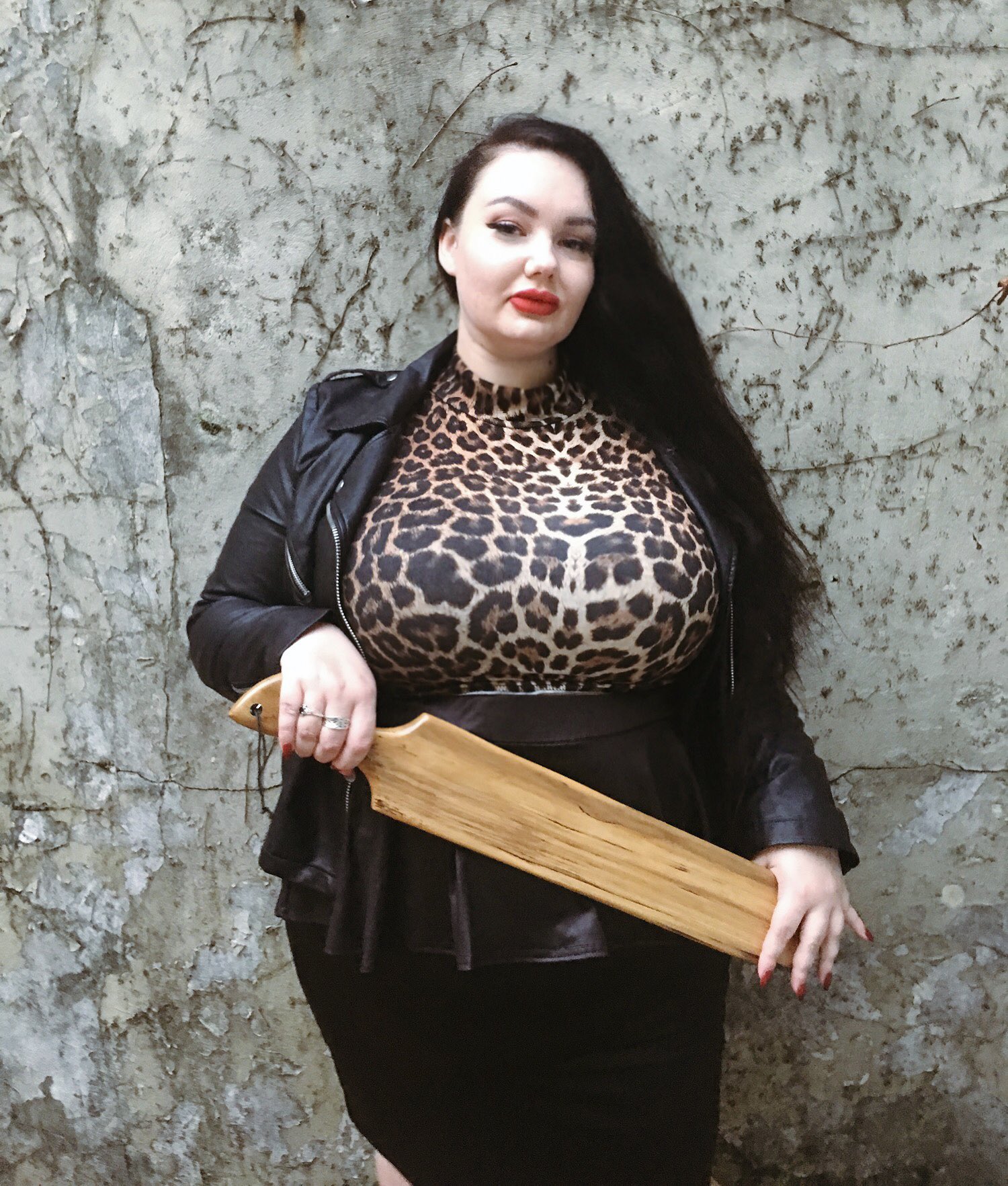 leather mistress ssbbw Who wants to be on the  receiving end of my big hard paddle? Come in to @temple_22 & #worship your  #Goddess! #mistress #bdsm #bbw #