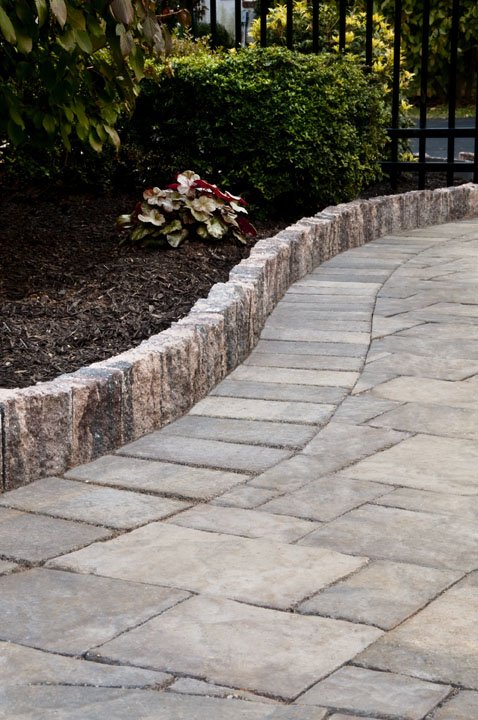 Cst Pavers On Twitter Like Everything Looking Orderly Keep Your Cst Pavers On Twitter Like Everything Looking Orderly Keep Your Lawn Or Walkway And Mulch Neat Clean Separate Them With Edgestone