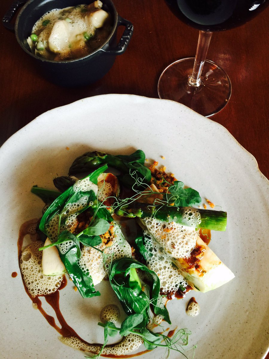 Pinkpiggy8's tweet photo. Fantastic lunch as always @grahamgarrett and planning beautiful holiday @VillageLoubas 🌻💛 https://t.co/5S4BnWG123
