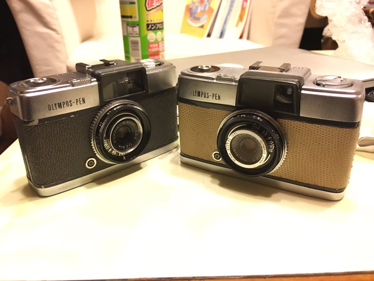 Hirota 初代オリンパスペンのごく初期のモデルは オリンパスではなく三光商事という会社が製造していました 通称三光ペン 知ってる人にとっては当たり前ですが 今からその後のオリンパス製 オリンパスペン との違いを紹介していきます 黄色い革に