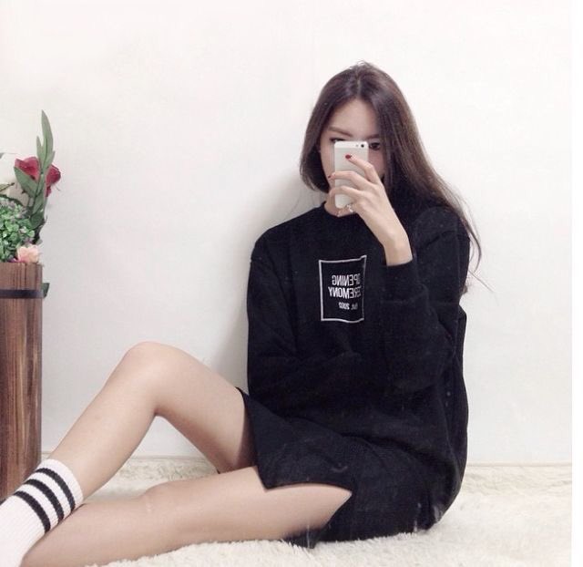 calledallyellow's tweet photo. แต่งตัวโทนสีดำ 🖤 https://t.co/VA3EijLDFf