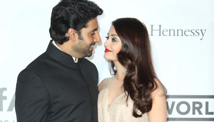 dnaAfterHrs's tweet photo. After 10 years, #AbhishekBachchan and #AishwaryaRaiBachchan to be seen TOGETHER again? https://t.co/xatQIa3A3p https://t.co/ixswIeNdSf