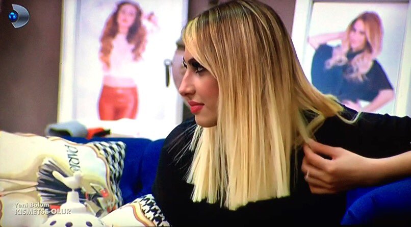 Allahım bu kiz herhaliyle güzel olmak zorunda mi 😍😍