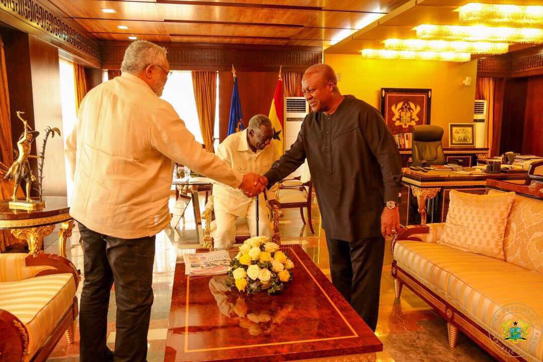 Photos from my meeting with the former Presidents of the Republic to seek their views on some measures my administration intends to take.