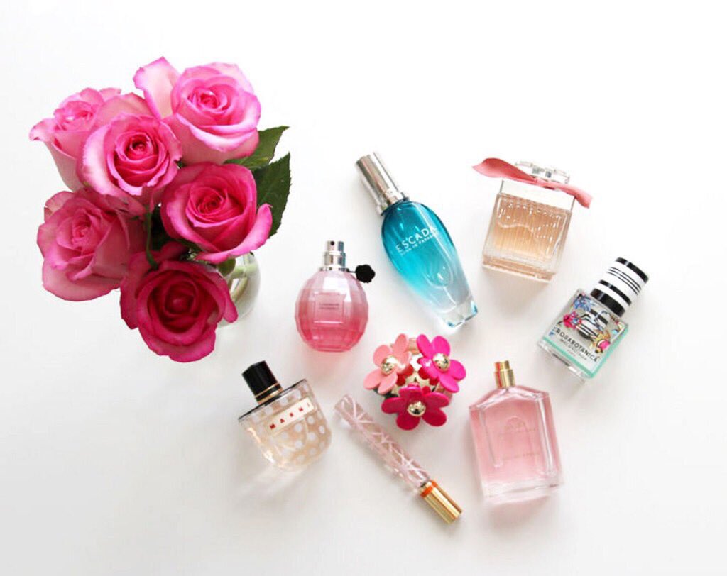سحب على عطور من متجر أطيابكم 😍
----------
الشروط/
✅ متابعة
✅ ريتويت
----------
الموعد بعد 4 أيام 🌹