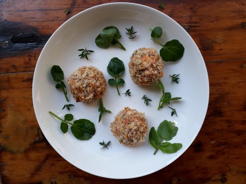 Cerney Ash, Ground Elder and Sweet Potato Balls. Recipe with <a href="/CerneyCheese/">CerneyCheese</a> here: wp.me/p3tq4e-1wt