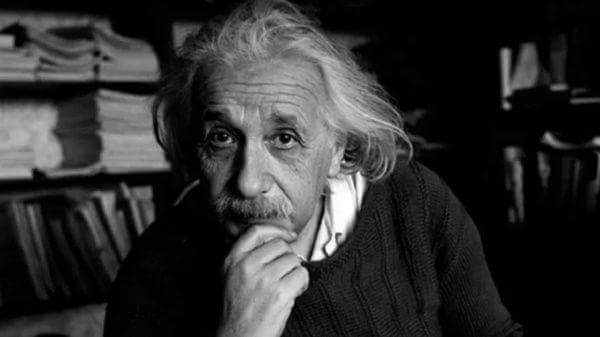 Lentejitas's tweet photo. "La vida es como montar en bicicleta. Para mantener el equilibro hay que seguir pedaleando"...
(Albert Einstein) https://t.co/nMlogPAUOV