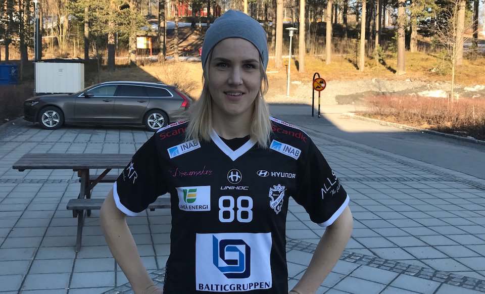 Poängdrottning åter i Dalen! Välkommen tillbaka Frida!! bit.ly/2pPdn7m #ibsilly #innebandy #ibkdalen