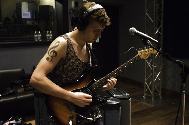 .<a href="/curtiscooper215/">Curtis Cooper</a> covers Willie Nelson, Witch H(c)unt covers The Moldy Peaches for new West Philly-centric comp | thekey.xpn.org/2017/04/18/cur…