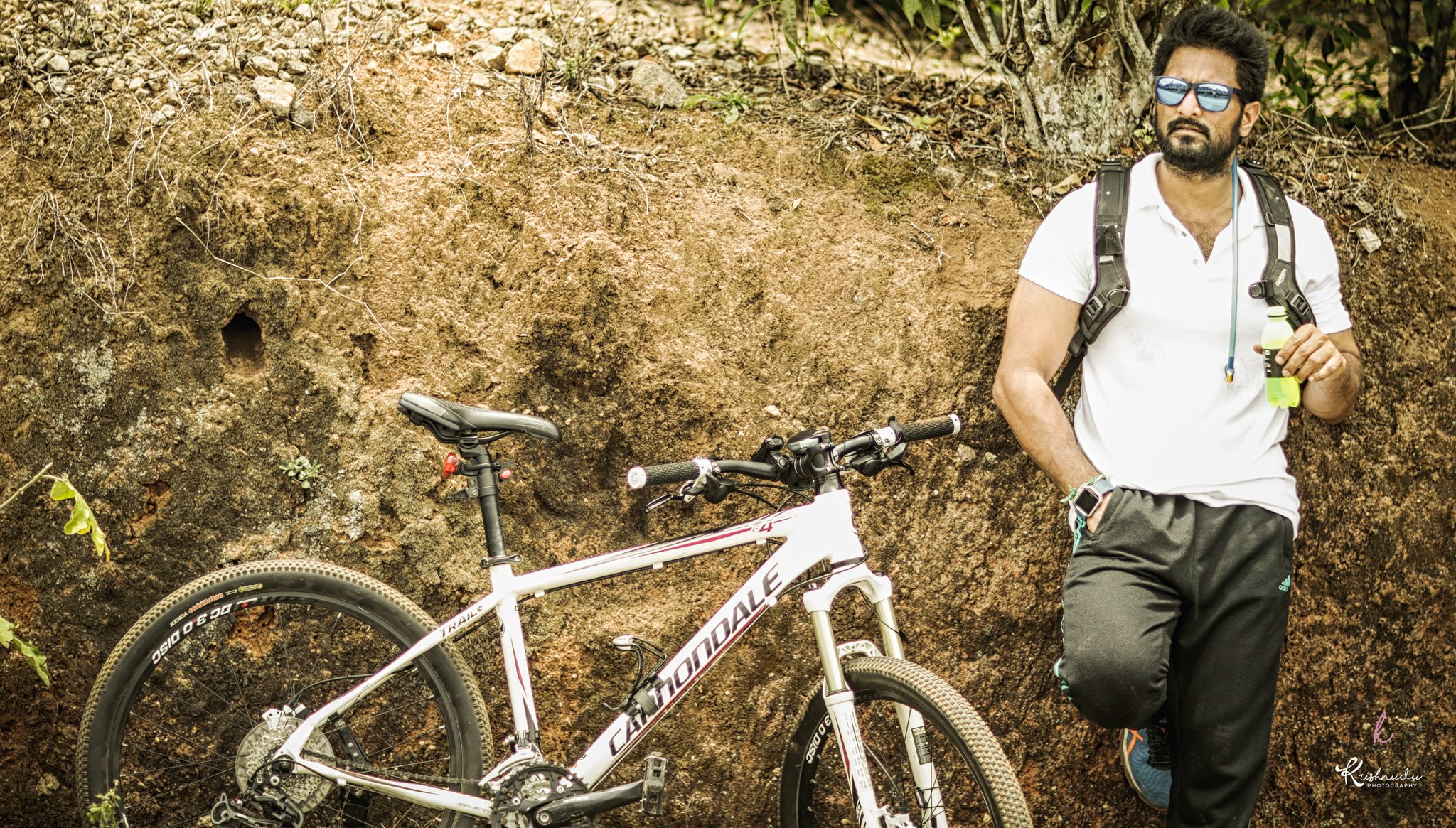 C9t3hwfU0AAcDMr.jpg:large