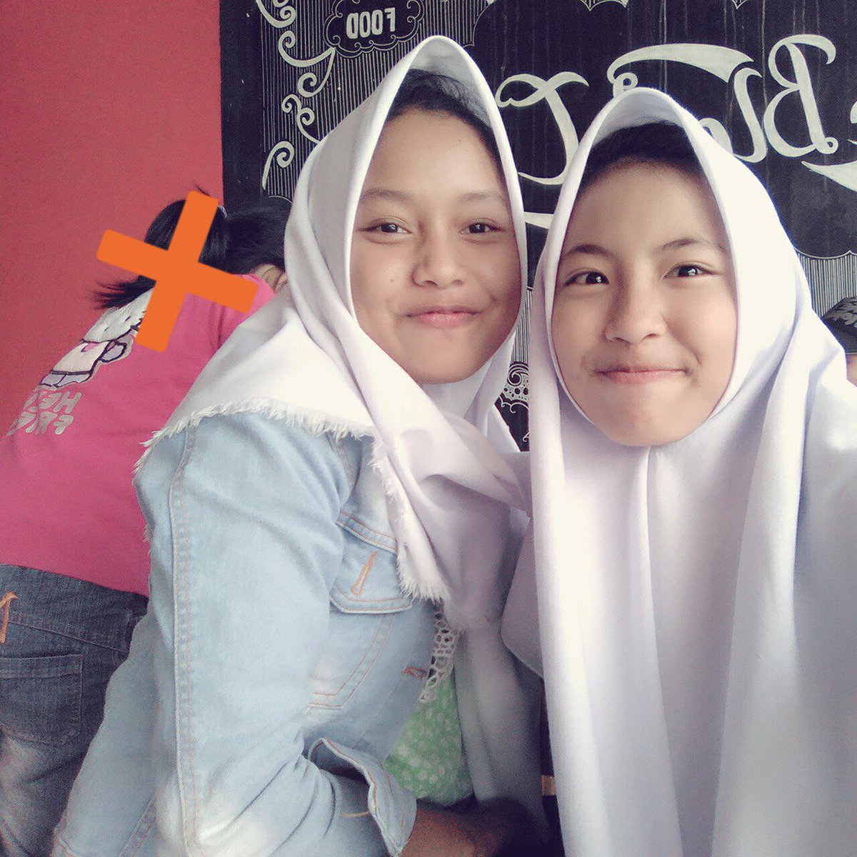 #blackCafe #FreeWifi 👧👧