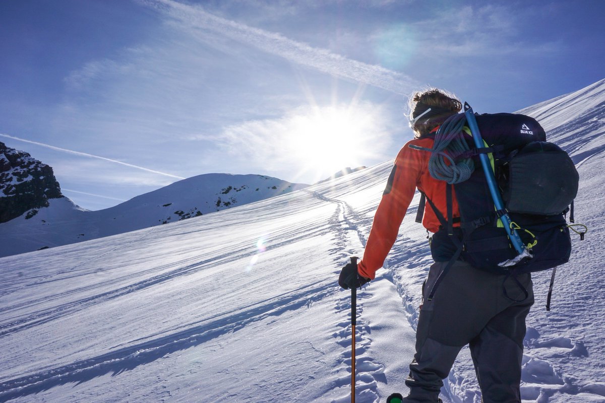 BlueIceClimbing's tweet photo. Indian winter in the Alps

#blueicequest #whitetigerbackpack #chasingpowder https://t.co/8vRsUuVwvZ