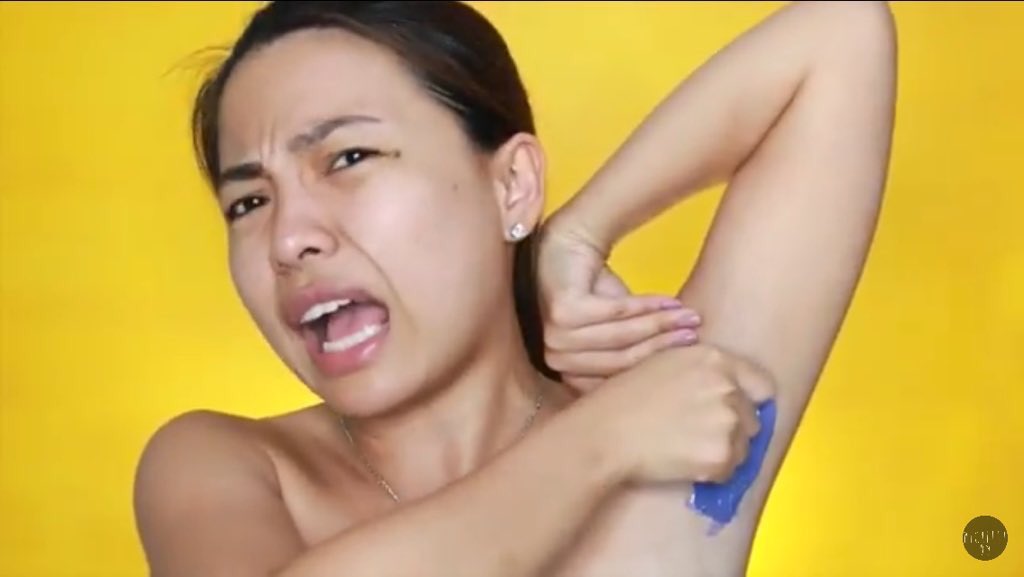 Yong nag wawax ka tapos tinatawag ka ng nanay mo sa baba.
