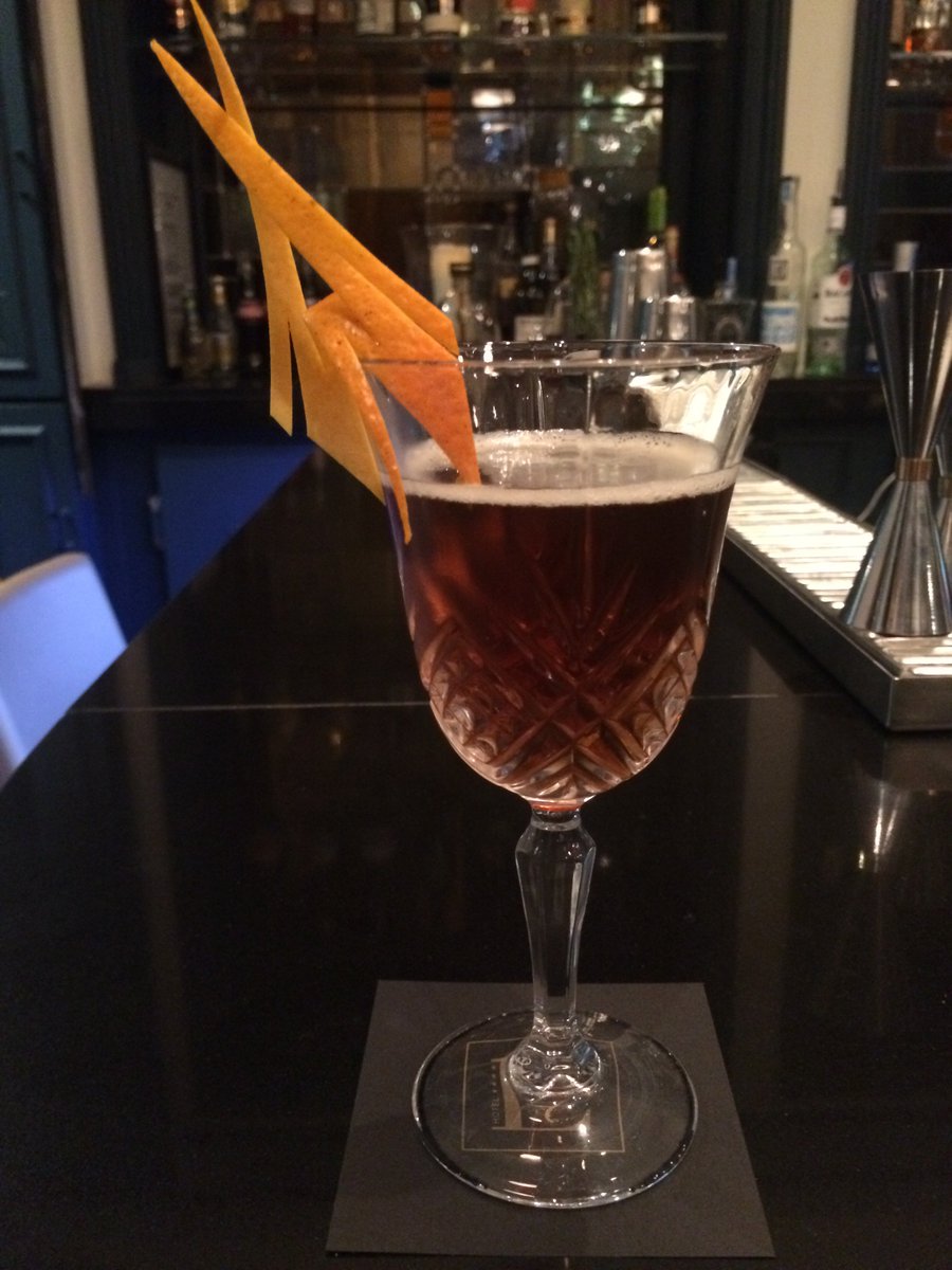 HotelEdouard7's tweet photo. Bonne chance à notre barman Pierrick, nominé aujourd'hui pour la finale du concours #TheToastofParis ! #BarE7 #Competition #HotelEdouard7 https://t.co/LWh2ic08EQ