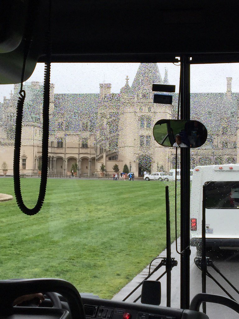 rebecca_kiker's tweet photo. My view for the day! #biltmoreestate #Asheville #ucpscte https://t.co/ZJrZw9NhfE