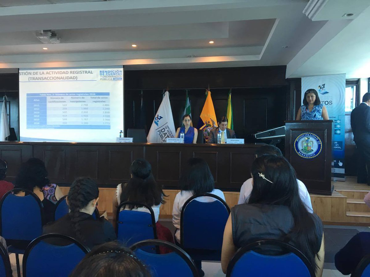 DinarpEc's tweet photo. La Ab. Tamy León Registradora Mercantil de Babahoyo, inicia con la #RendiciónDeCuentas de la Gestión realizada en el año 2016. #RMB2016 https://t.co/ZkozlRBuLW