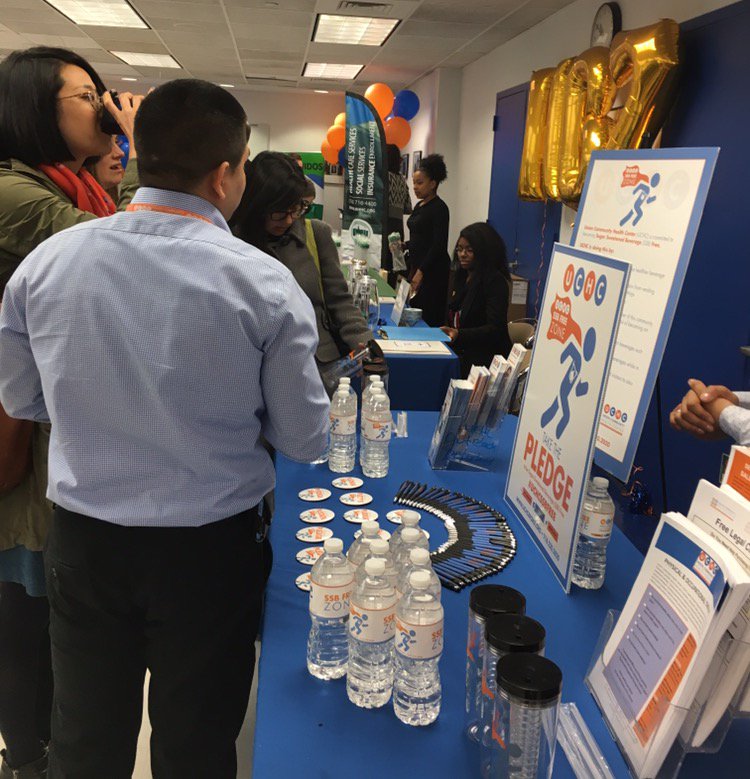 rubendiazjr's tweet photo. Together we are making The #Bronx healthier &amp; stronger @TheBronxHBZ with a #Bronx-wide initiative promoting healthy beverages #Not62 #HBZ https://t.co/LZhy0cE1sC