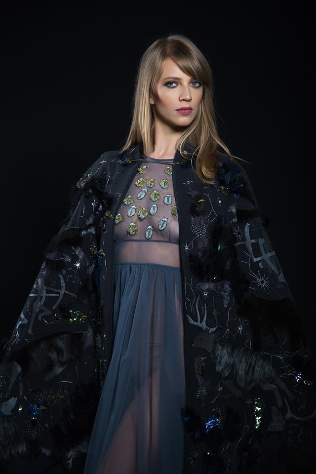 koefiaofficial's tweet photo. Photo: Emanuele Just Novelli
Model: Ursula Drozd
Dress: Lika Patiashvili
#DerWanderer @ALTAROMA 2016/2017.
https://t.co/rv9Jf9xWha https://t.co/Na2DwztBkw
