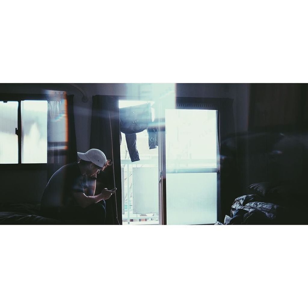 A distant, backlit land with <a href="/o_hud/">o</a> 🇯🇵✨ instagram.com/p/BTCJGTyFcD1/