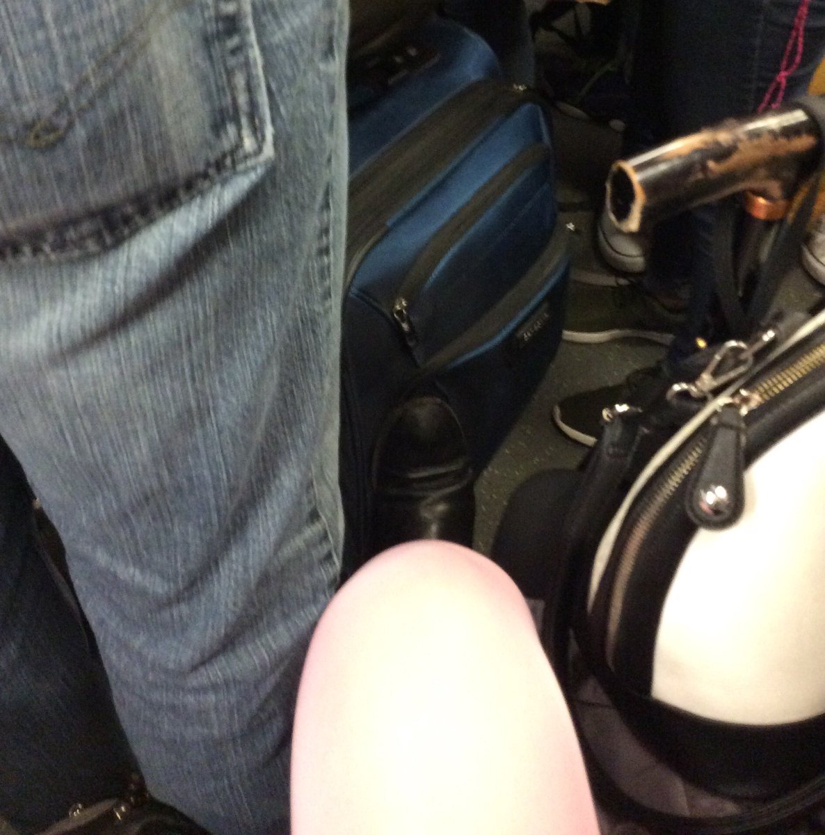 XicanXpessimist's tweet photo. Plz protect disability seatng better @SFBART 
Had2 pushback bags on man refuzng 2mv sqshng 👵🏻w cane. Im preg #sfbart https://t.co/TIskiq36Io