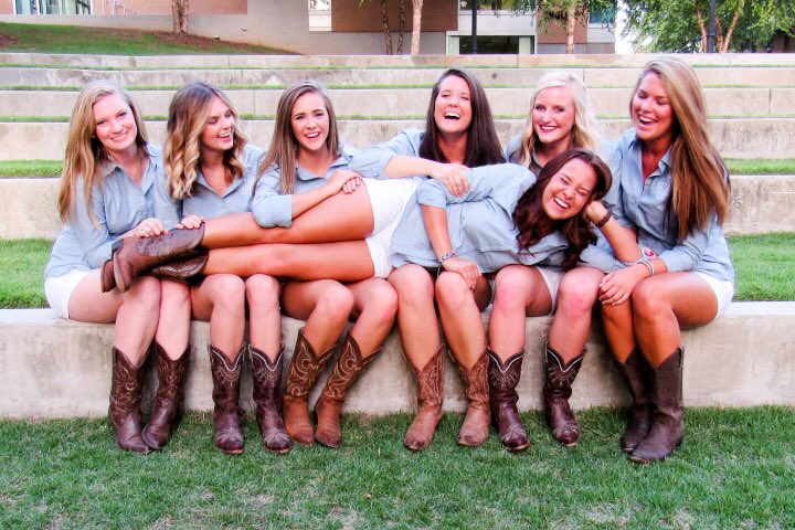 Ever wondered what it's really like to be a member of Greek life? Here's one Stanford student's experience hercampus.com/school/stanfor…