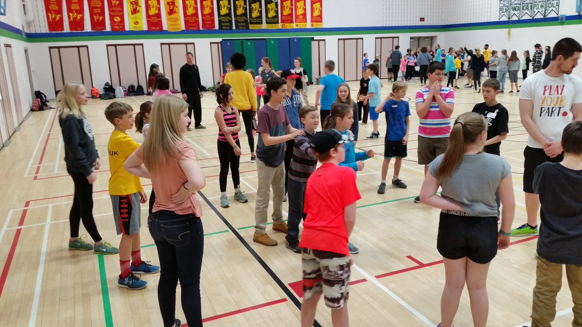 NESalvatori's tweet photo. @ArchieStouffer students are part way through learning and leading #righttoplay games at @GravenhurstPS #asesroars #feedallfour #synergize https://t.co/wForEt4PHN