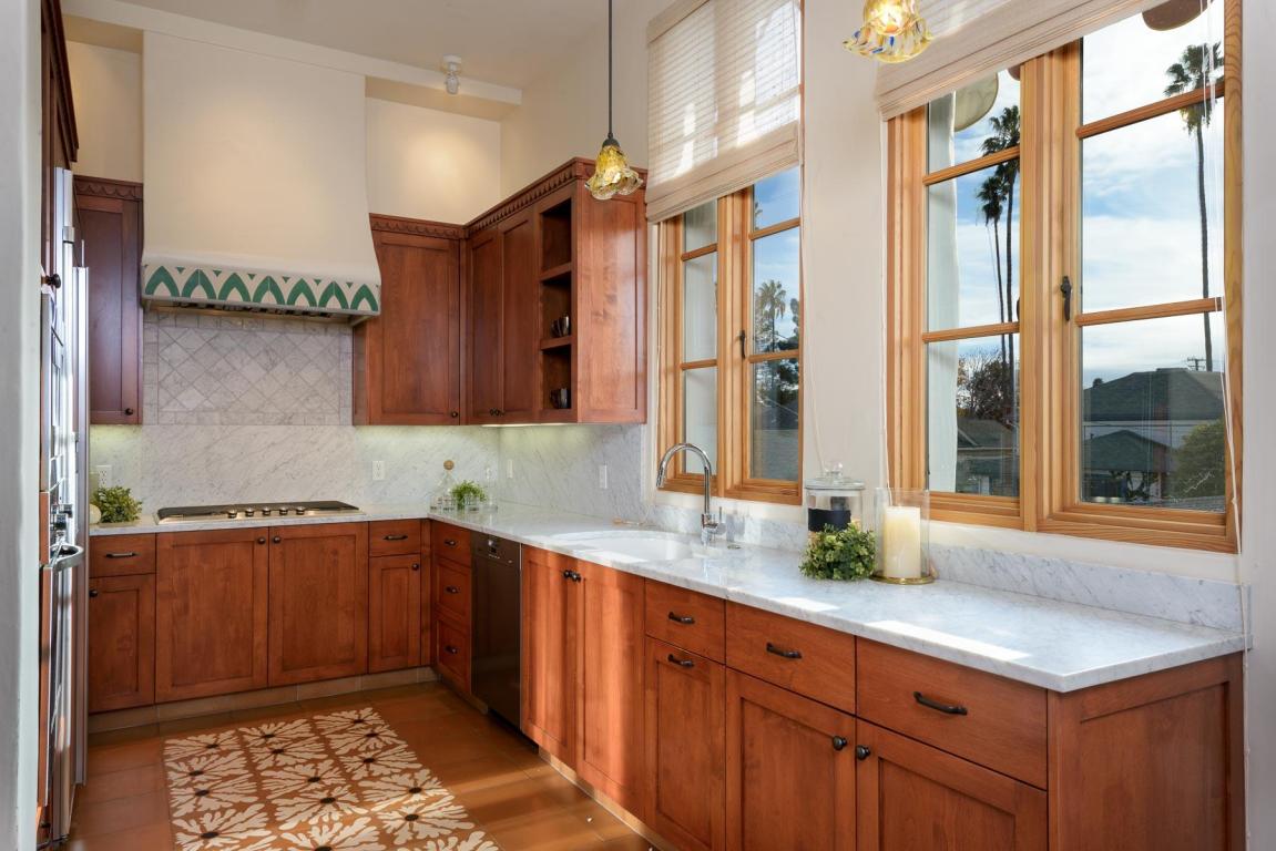 SB_Realty's tweet photo. Another award winning #JeffShelton design #SantaBarbara #Listing #EpsteinPartners #KW https://t.co/fqmp0CDYM9 https://t.co/ZKkZqEVVVG