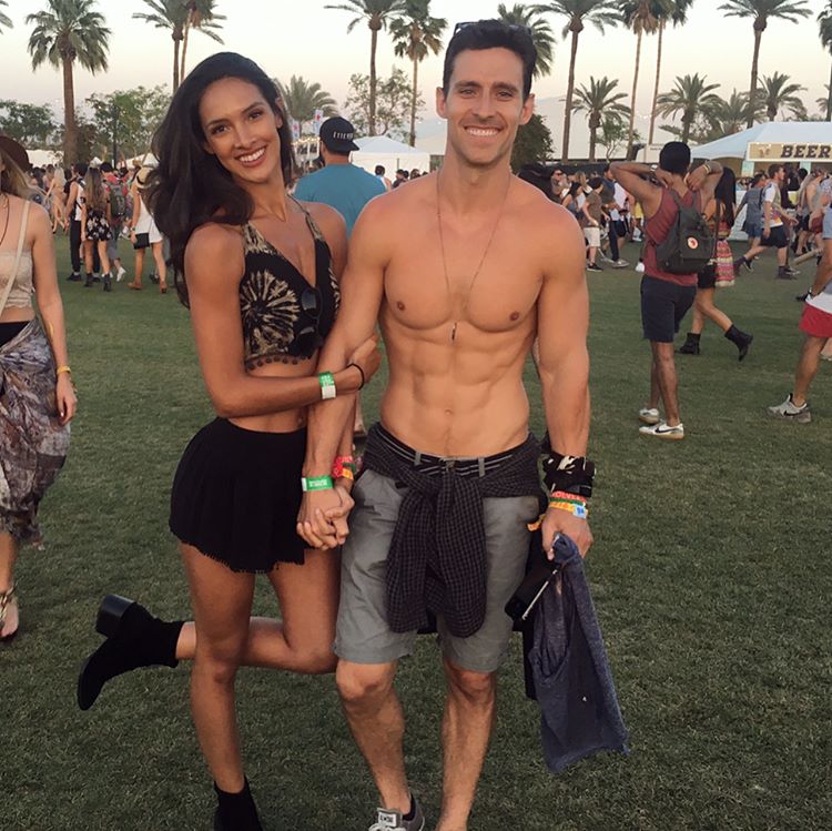 NewYorkModels's tweet image. COACHELLA ☀️🌵 #TeamNYMM at #Coachella2017! 🎶 (Music/Sun/Models: bit.ly/2oIAkf0) #NYMMWomen #NYMMMen #NYMMDirect #NYMMNewFace