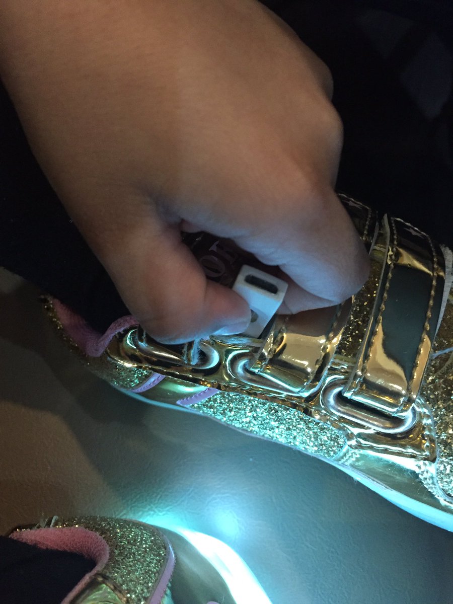issydhan's tweet photo. Daughter is obsessed with light up shoes. With a USB charging port. #techmad 🙄 https://t.co/8LYknveUHH